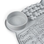 Mata do lizania dla psa Spowalniająca Antystresowa Tacka Duża 38x25 cm - obrazek 4